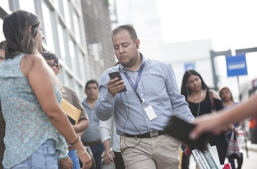  Más de 7000 personas desconocen líneas móviles que figuran a su nombre tras envío de alertas por mensajes de texto.